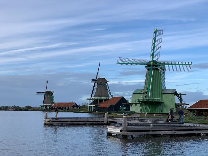 Giethoorn, Afsluitdijk, Zaanse Schans Day Tour with Hotel Pick up - Zaanse Schans: crafts, cheese and demonstrations