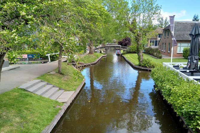 Giethoorn and Enclosing Dike Private Day Tour From Amsterdam - Additional Information