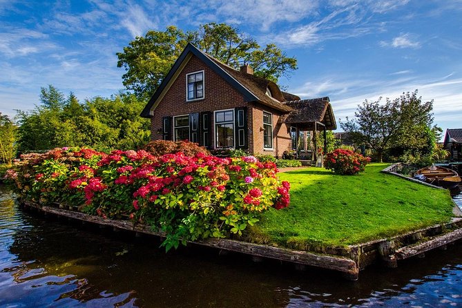 Giethoorn Day Trip From Amsterdam With Boatride - Overview and Tour Details