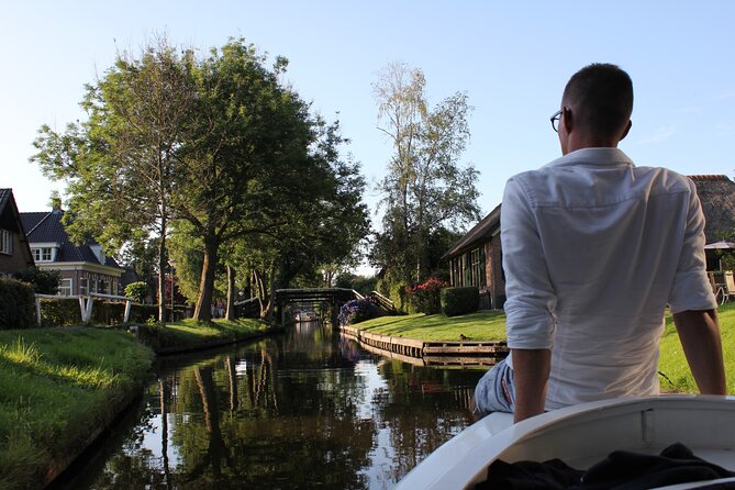 Giethoorn Guided Tour With Cruise & Cheese Platter From Amsterdam - Reserve Now & Pay Later