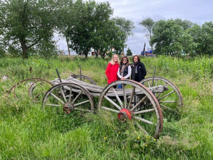 Giethoorn, Private Boat Tour & Zaanse Schans Windmills - Zaanse Schans Highlights