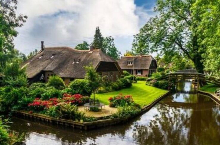 Giethoorn: Private Tour 6 HOURS - Good To Know