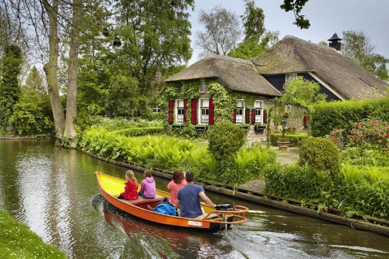 Giethoorn: Round trip from Amsterdam optional guided cruise - Final Thoughts