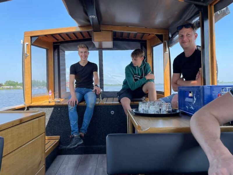 Giethoorn: Sightseeing Boat Tour - An Authentic and Scenic Journey