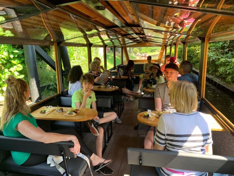 Giethoorn: Sightseeing Boat Tour - What to Expect During the Tour