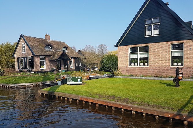 Giethoorn Small-Group Day Trip With Transfers and Boat Ride  - Amsterdam - Overview and Tour Highlights