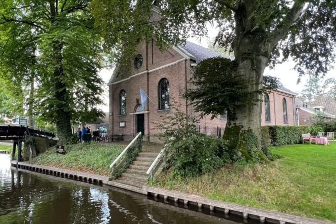Giethoorn Walking Tour With Your Smartphone - Inclusions and Exclusions