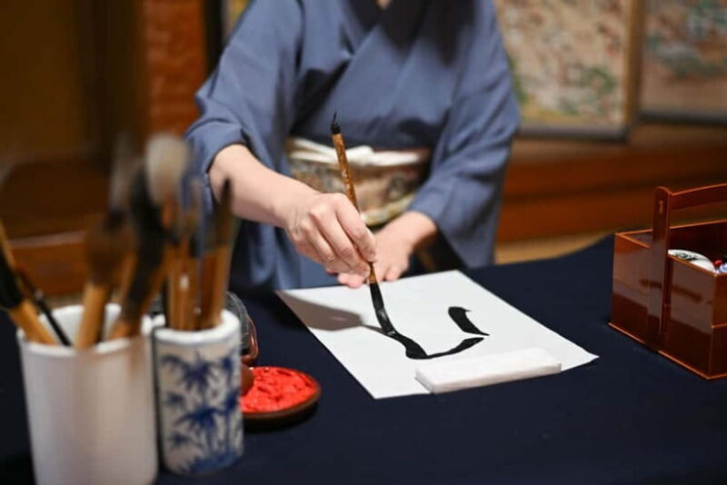 Gifu: Calligraphy Workshop with Japanese Masu Box - FAQ