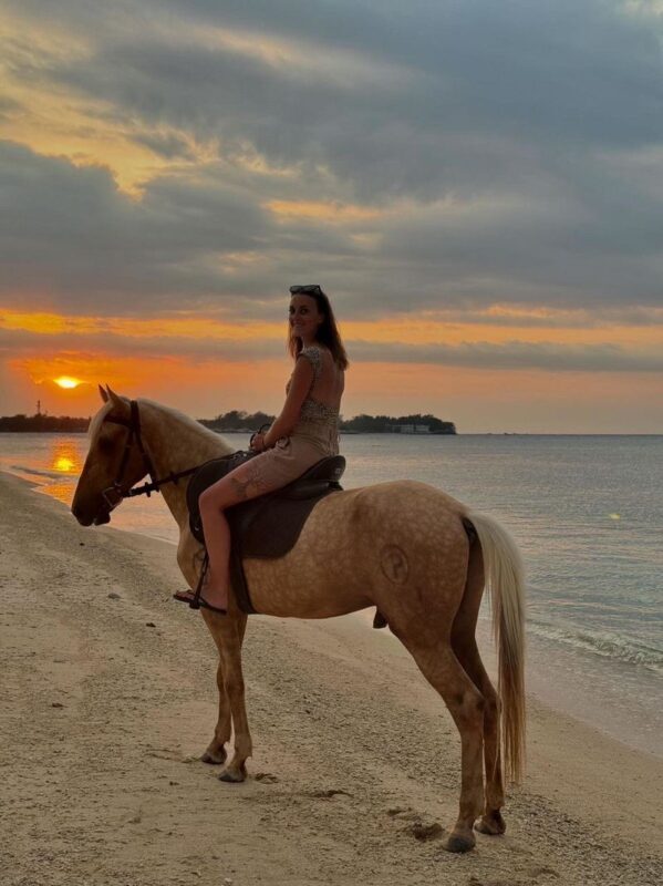 Gili Trawangan Sunset or Sunrise Beach Horse Riding Experience - Getting to the meeting point