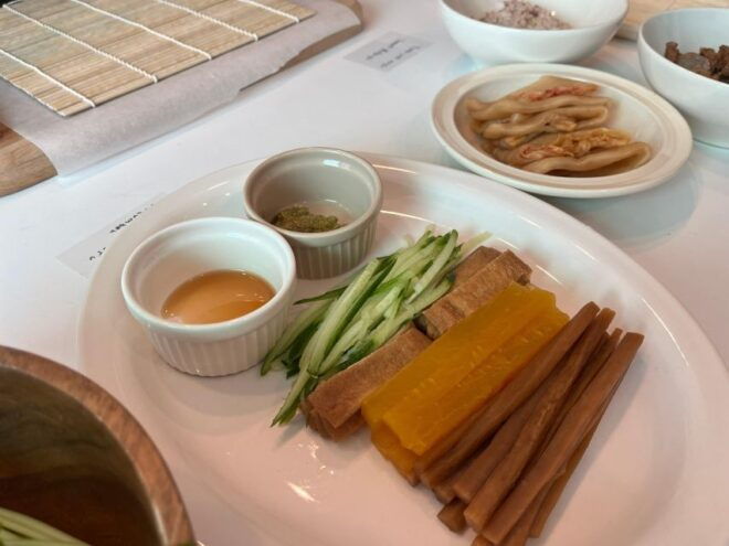 Gimbap-Making Experience and Seochon Village Walking Tour - Customization Options