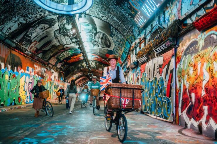 Gin Safari: Boosy London History on Two Wheels - Activity Details