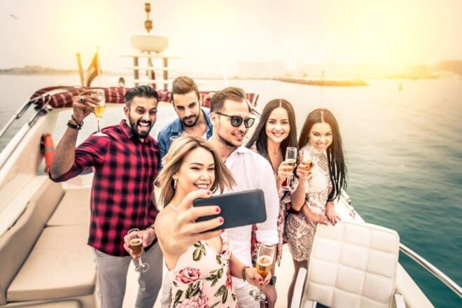 Gin & Waves: Gin Tour on Lake Garda - Inclusions