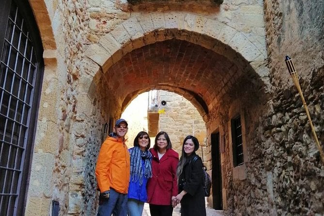 Girona and Dali Museum Small Group Tour With Hotel Pick-Up From Barcelona - Mixed Feedback on Tour Logistics