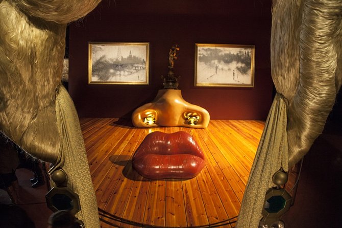 Girona and Figueres Private Day Tour From Barcelona (A/C Car) - Tour Details Overview