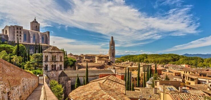 Girona: Discover the City - Audio Walking Guide App-Based - Experience Highlights