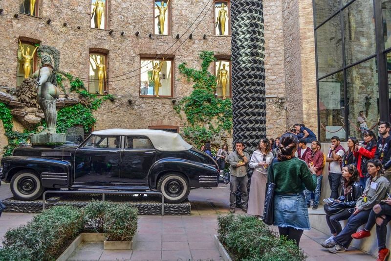 Girona, Figueres, and Dali Museum Full-Day Tour from Barcelona - What the price includes, and what it does not