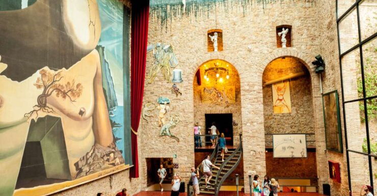 Girona, Figueres & Dalí Museum Day Tour From Barcelona - Experience Highlights