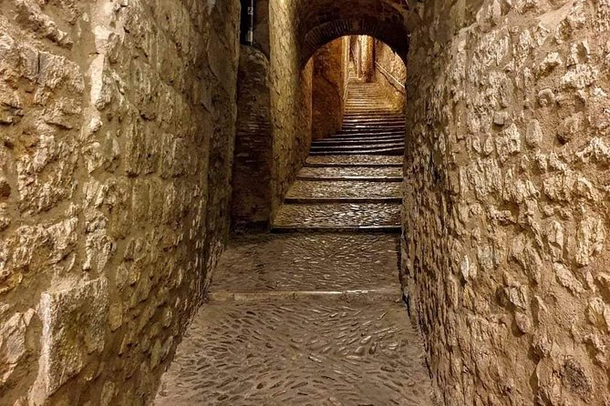 Girona History and Legends Tour Small Group From Girona - Meeting and Pickup Information