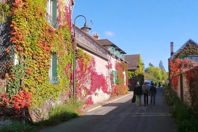 Giverny and Honfleur Private Day Trip From Paris - Itinerary and Activities