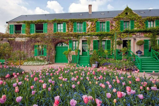 Giverny and Louvre Museum With Private Pick up and Drop - Pricing and Availability