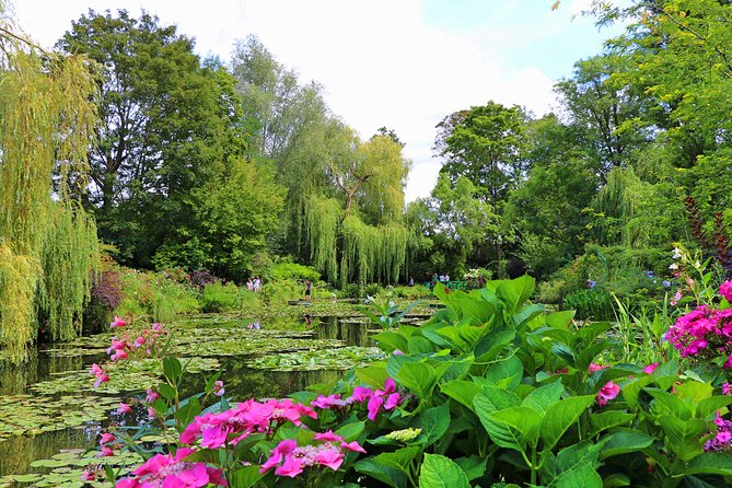 Giverny and Monets Garden Half-Day Trip From Paris - Reviews Summary