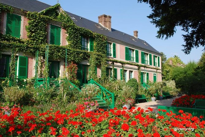 Giverny Auvers Sur Oise Private Tour - Landmarks and Attractions