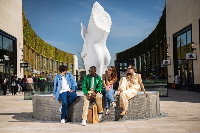 Giverny McArthurGlen Outlet Village Roundtrip Transfer from Paris - Discover the Charm of a Paris to Giverny Outlet Shopping Trip