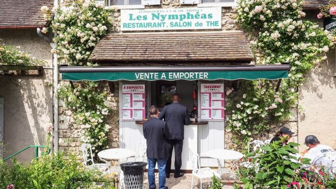 Giverny: Monets House and Gardens Guided Tour - Full Description