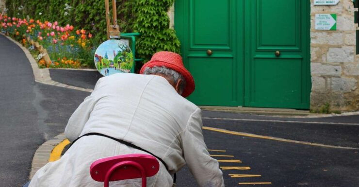 Giverny: Monet's House and Gardens Skip-the-Line Tour - Duration and Starting Times of the Tour