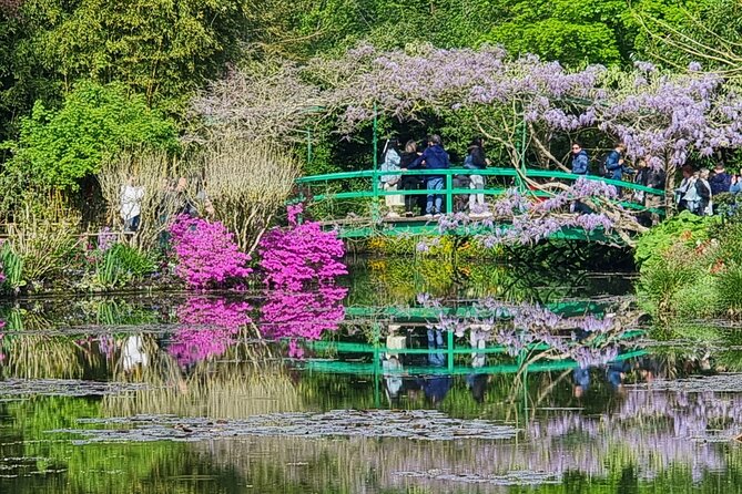 Giverny Monets House & Honfleur Private Day Tour (Van & Guide) - Private Tour Guide