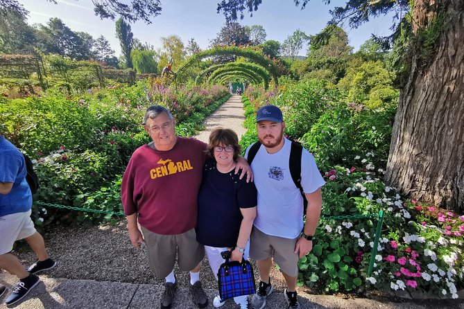 Giverny & Rouen Private Tour From Paris - Transportation and Professional Guide Included