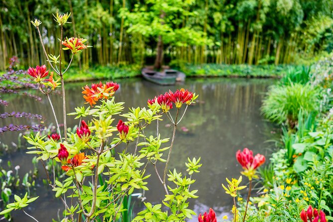 Giverny Versailles Trianon Small Group Trip by Minivan From Paris - Customer Experience