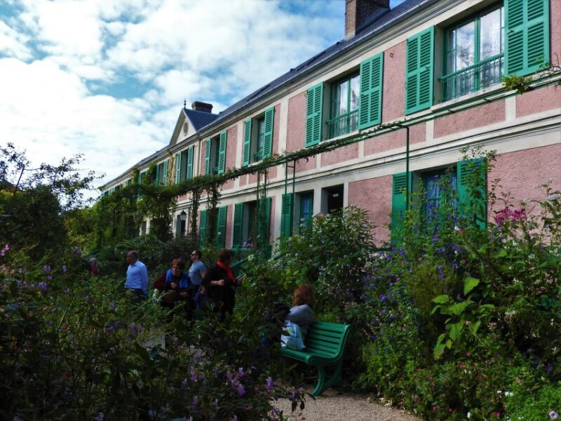 Giverny Village Walking Tour & Skip-the-Line to Monet Garden - What Reviewers Love Most
