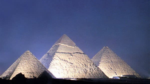 Giza Pyramids and Sphinx Private Tour - Guides who make the visit personal