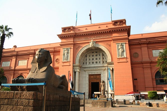 Giza Pyramids, Egyptian Museum With Camel Ride and Shisha - Exploring the Egyptian Museum