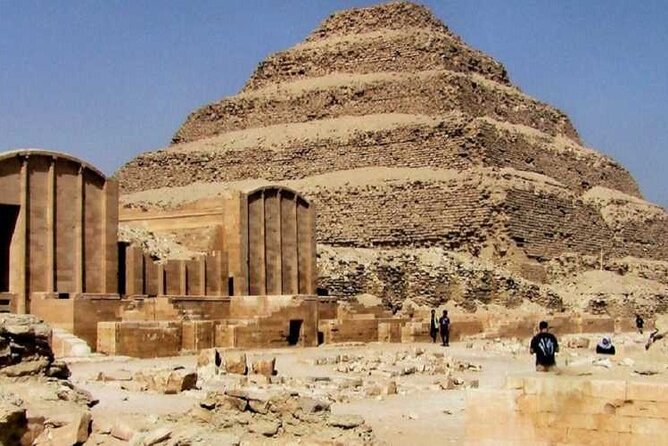 Giza Pyramids ,Memphis and Saqqara Full Day Tour - Itinerary Details