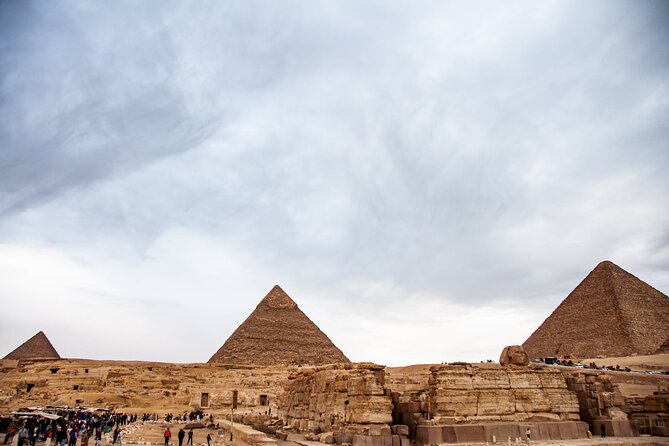 Giza Pyramids, Sphinx, Saqqara, and Memphis Private Day Tour - Tour Highlights