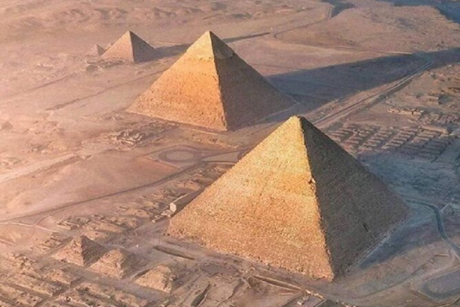 Giza Pyramids Tour With Felucca Ride on the Nile From Cairo - Location and Transportation