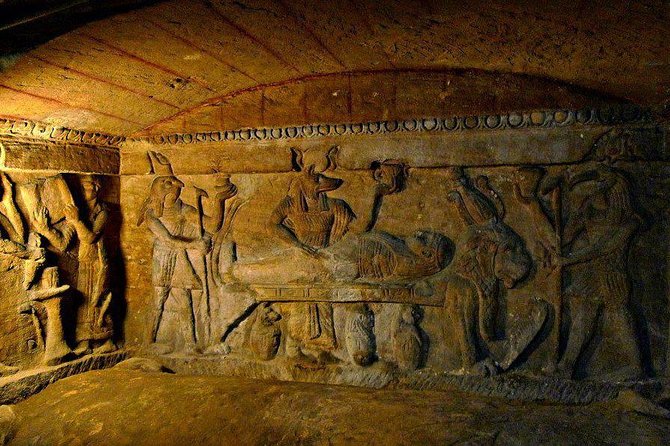 Giza to Alexandria Full-Day Trip With Roman Amphitheater  - Cairo - Catacombs of Kom El Shoqafa