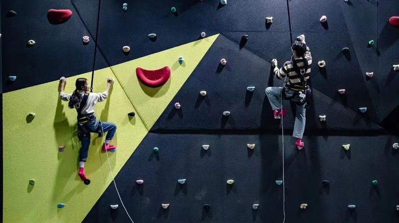 Gjump Trampoline Park - The trade-off: useful variety, uneven upkeep