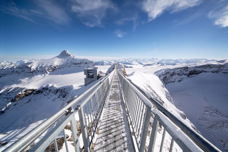 Glacier 3000 and Montreux Day Tour with Transport - A short pause in Montreux