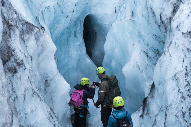 Glacier Hike Experience on Sólheimajökull - Meet on Location - Participant Eligibility and Restrictions