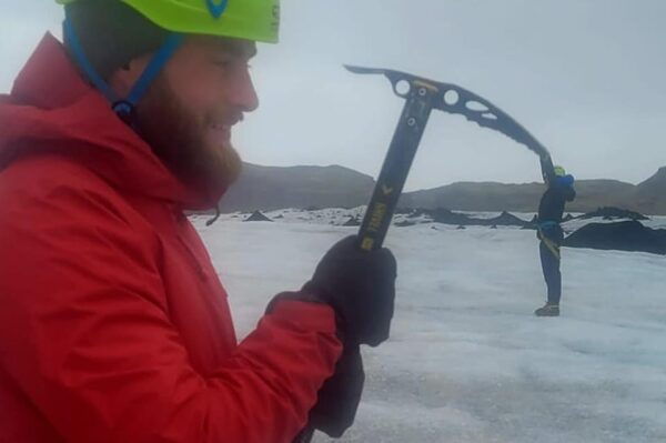 Glacier Hike Experience on Sólheimajökull - Meet on Location - Contact Information and Logistics