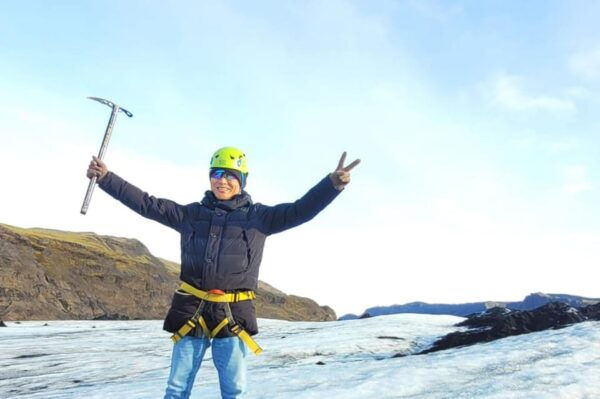 Glacier Hike With a Transfer From Reykjavík and Selfoss - Navigating the Tour Logistics