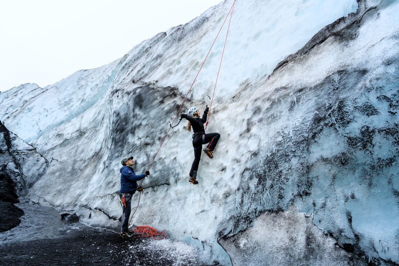 Glacier Hiking & Ice Climbing Tour from Reykjavik and Solheimajokull - The guide and group make a difference
