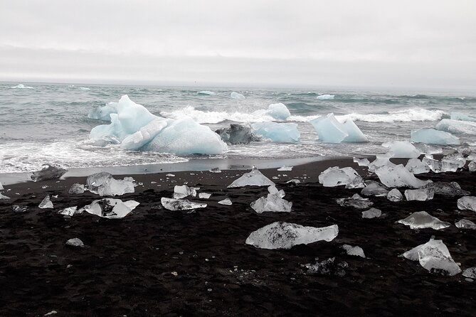 Glacier Lagoon Private Tour With Private Zodiac Boat Ride on the Iceberg Lagoon - Iceberg Lagoon Experience