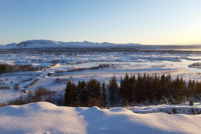 Glaciers and Aurora: Around Iceland in Winter - Tour Overview