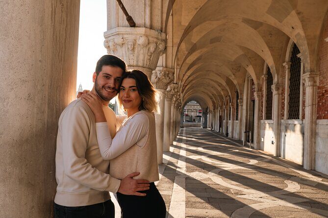 Glam photoshoot in hidden Venice! (up to 4) - Capturing Venice: A Personal Photoshoot Journey