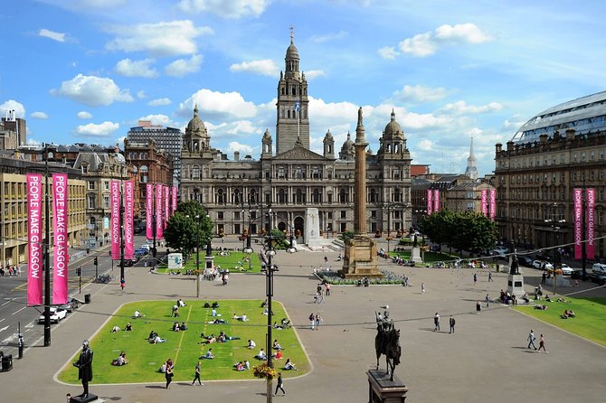 Glasgow Airport Transfer: Glasgow City to Glasgow Airport GLA in Luxury Van - Comfortable and Spacious Seating