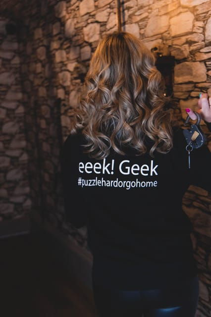 Glasgow: Escape Room The Ghost of Mary Queen of Scots - The Ghostly Legend and Atmosphere